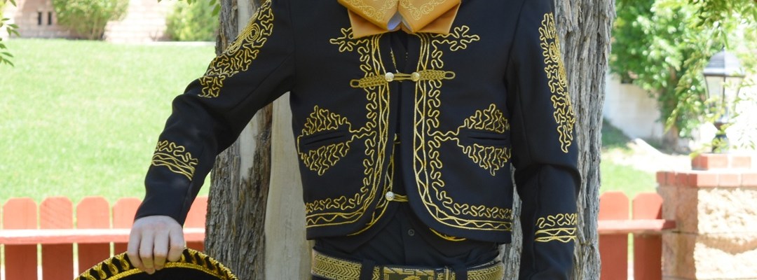 Trajes Charros para hombre Mayoreo Wholesale Mens Charro Suits Tradicion de Mexico by Nantlis